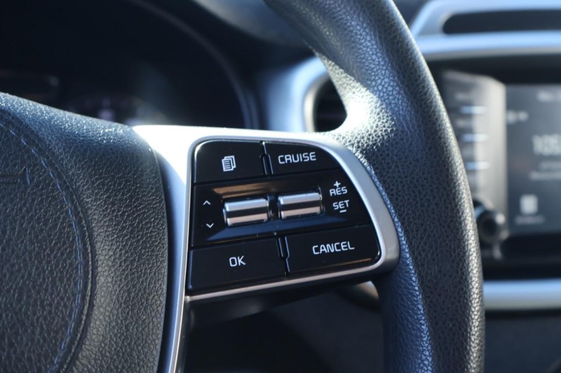 Kia Sorento Vehicle Full-screen Gallery Image 28