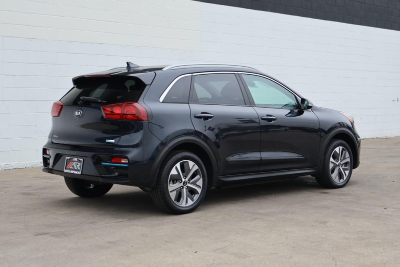 Kia Niro EV Vehicle Full-screen Gallery Image 05