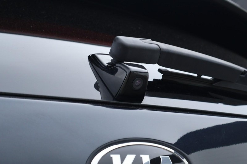 Kia Niro EV Vehicle Full-screen Gallery Image 08