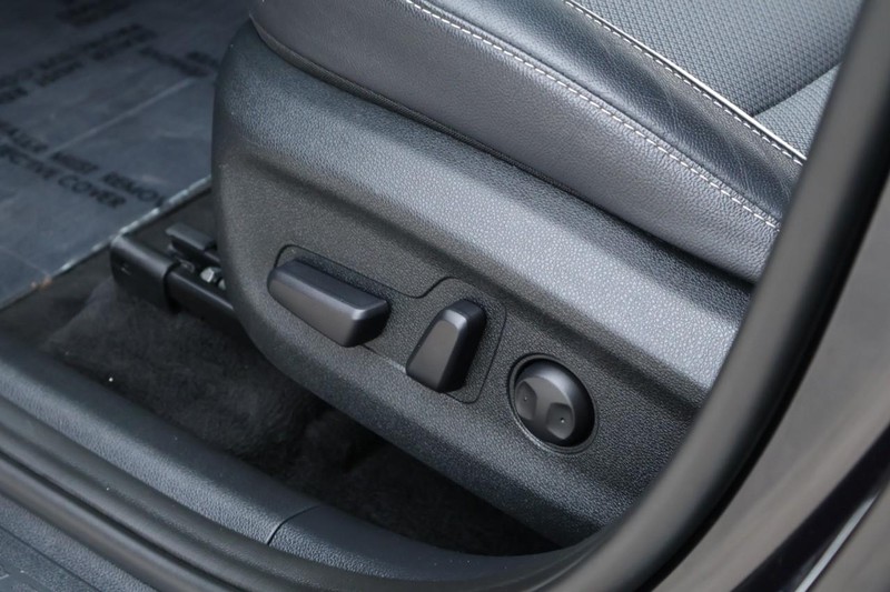 Kia Niro EV Vehicle Full-screen Gallery Image 18