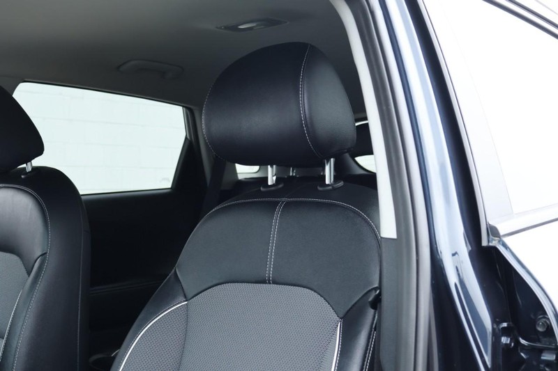 Kia Niro EV Vehicle Full-screen Gallery Image 20