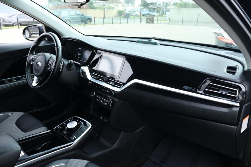 Kia Niro EV Vehicle Full-screen Gallery Image 21