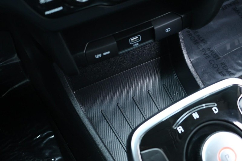 Kia Niro EV Vehicle Full-screen Gallery Image 34