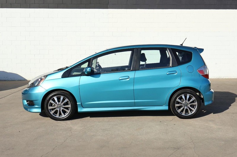 Honda Fit Vehicle Full-screen Gallery Image 10
