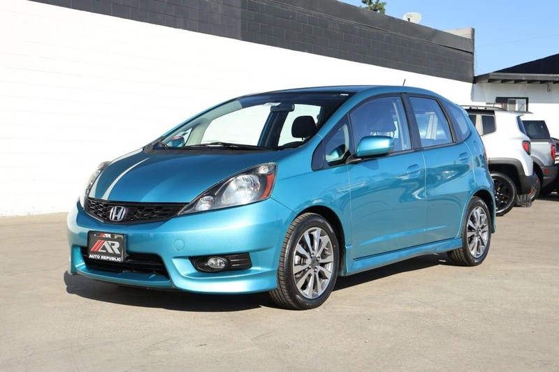Honda Fit Vehicle Full-screen Gallery Image 11