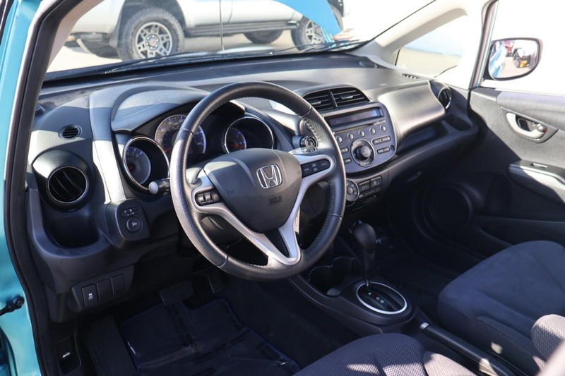 Honda Fit Vehicle Full-screen Gallery Image 15