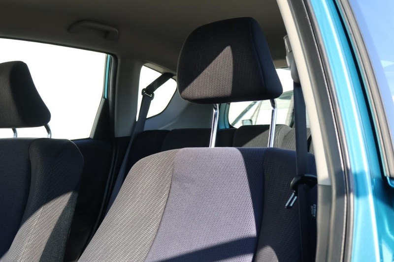 Honda Fit Vehicle Full-screen Gallery Image 17