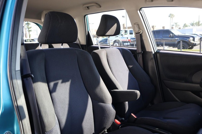 Honda Fit Vehicle Full-screen Gallery Image 19