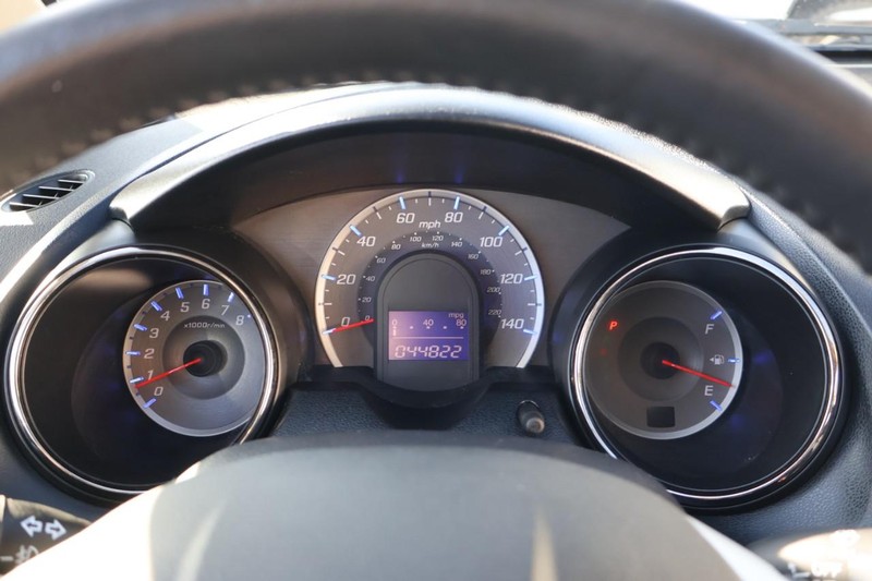 Honda Fit Vehicle Full-screen Gallery Image 22