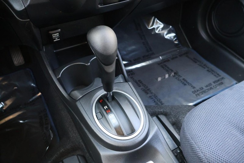 Honda Fit Vehicle Full-screen Gallery Image 28