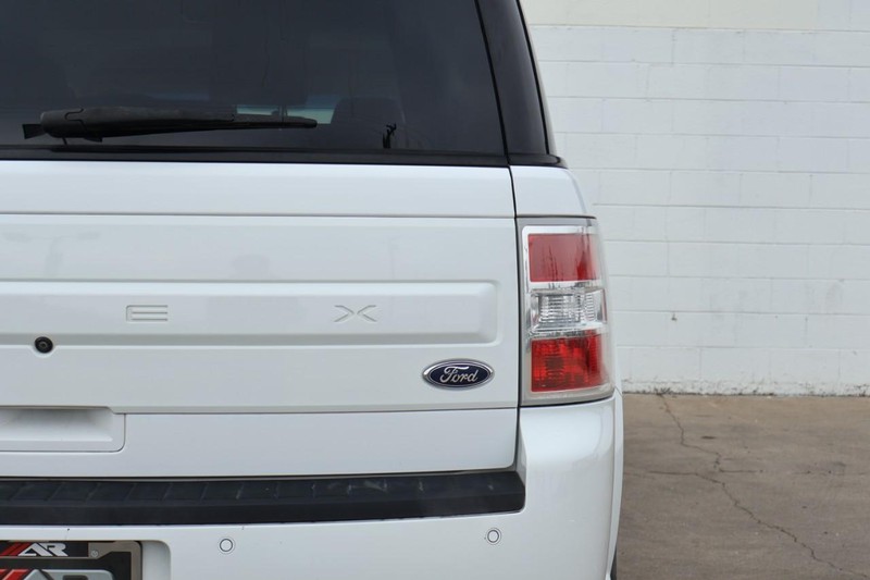 Ford Flex Vehicle Full-screen Gallery Image 07