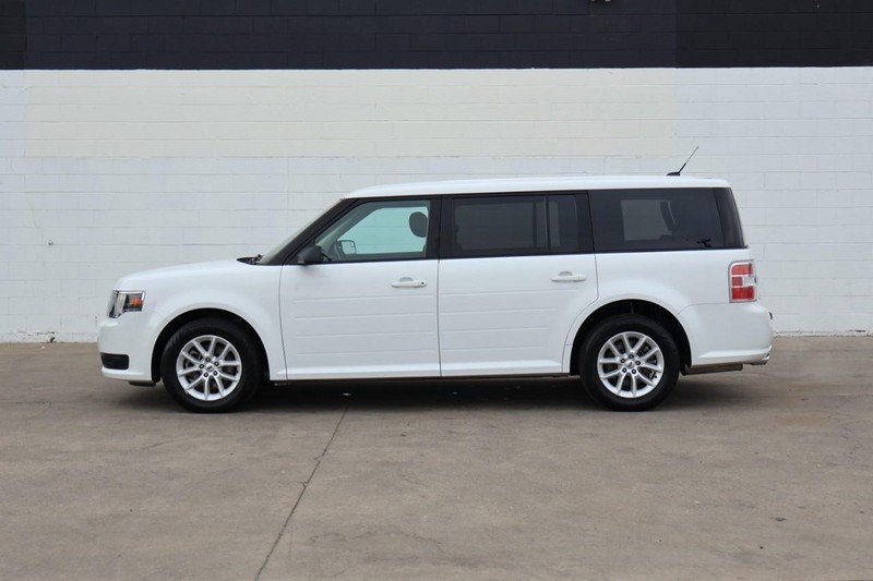 Ford Flex Vehicle Full-screen Gallery Image 11