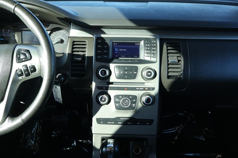 Ford Flex Vehicle Full-screen Gallery Image 31