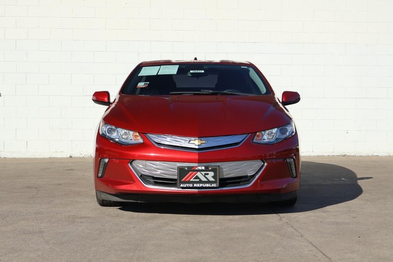 Chevrolet Volt Vehicle Full-screen Gallery Image 02