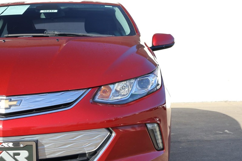 Chevrolet Volt Vehicle Full-screen Gallery Image 03