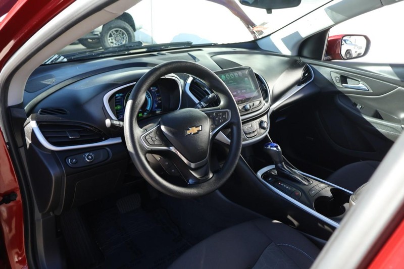 Chevrolet Volt Vehicle Full-screen Gallery Image 17