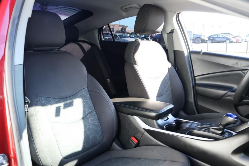 Chevrolet Volt Vehicle Full-screen Gallery Image 22