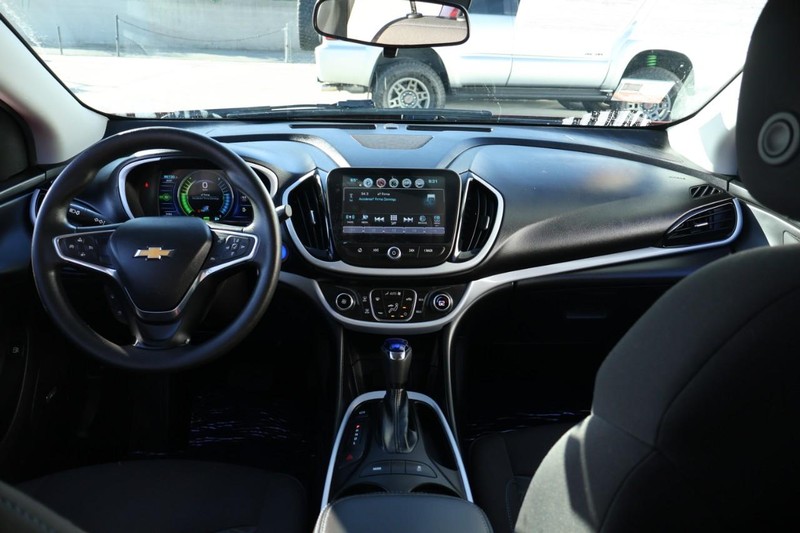 Chevrolet Volt Vehicle Full-screen Gallery Image 24