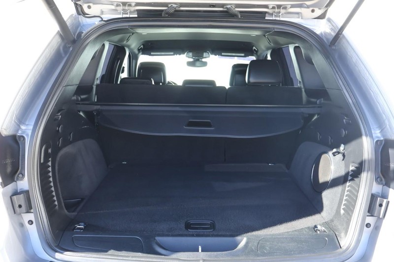 Jeep Grand Cherokee Vehicle Full-screen Gallery Image 09