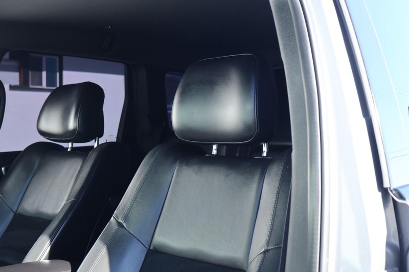 Jeep Grand Cherokee Vehicle Full-screen Gallery Image 22