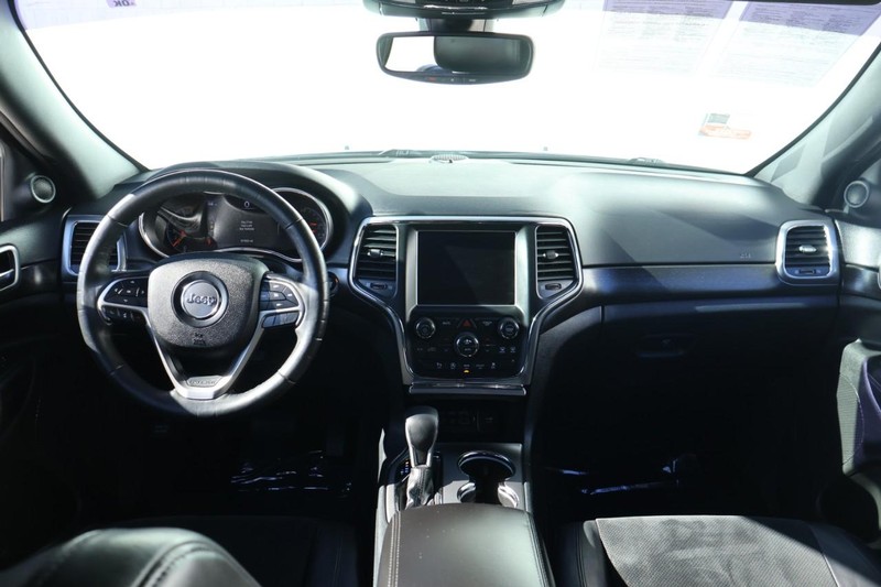 Jeep Grand Cherokee Vehicle Full-screen Gallery Image 27