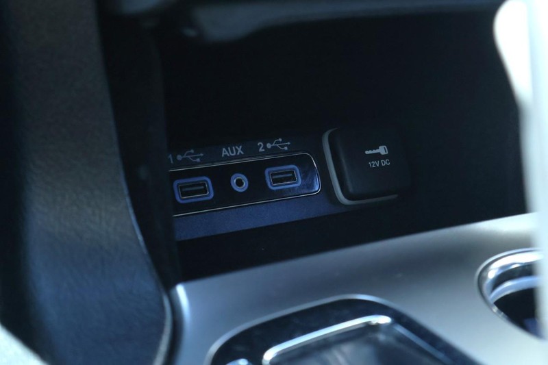 Jeep Grand Cherokee Vehicle Full-screen Gallery Image 37