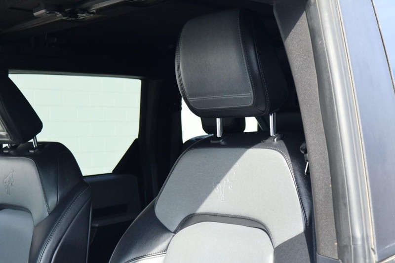 Ford Bronco Vehicle Full-screen Gallery Image 23