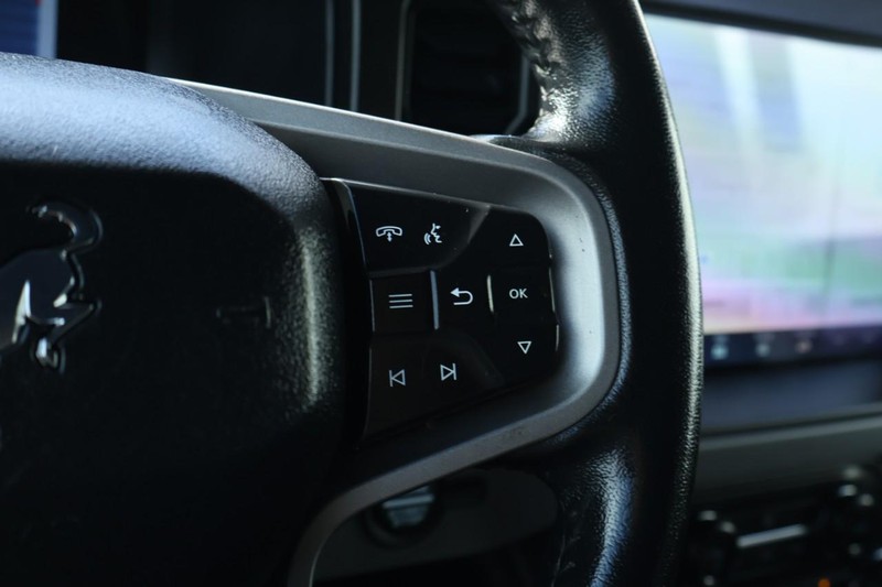 Ford Bronco Vehicle Full-screen Gallery Image 32