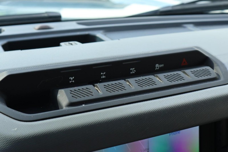 Ford Bronco Vehicle Full-screen Gallery Image 35