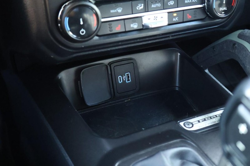 Ford Bronco Vehicle Full-screen Gallery Image 39