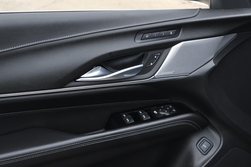 Cadillac CT4 Vehicle Full-screen Gallery Image 16