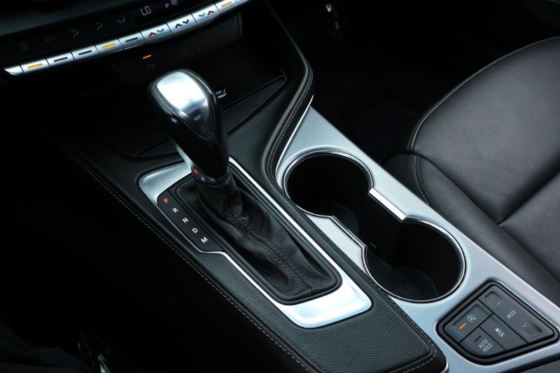 Cadillac CT4 Vehicle Full-screen Gallery Image 36