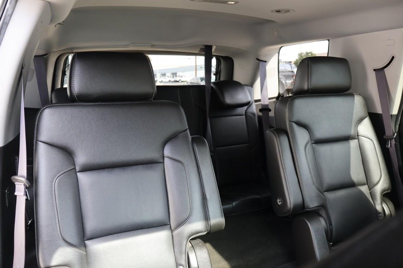 GMC Yukon Vehicle Full-screen Gallery Image 28