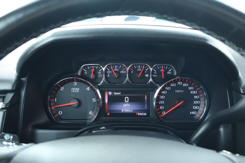 GMC Yukon Vehicle Full-screen Gallery Image 33