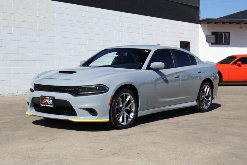 Dodge Charger Vehicle Full-screen Gallery Image 12