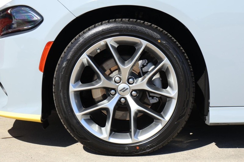 Dodge Charger Vehicle Full-screen Gallery Image 14