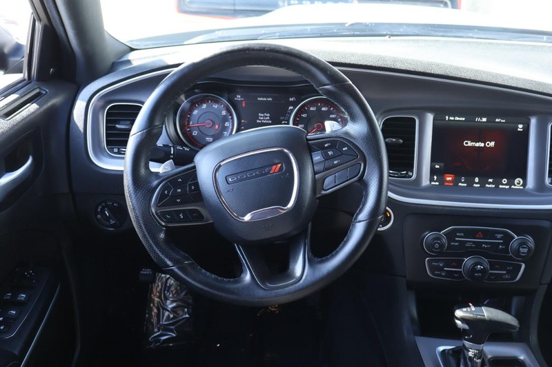 Dodge Charger Vehicle Full-screen Gallery Image 26