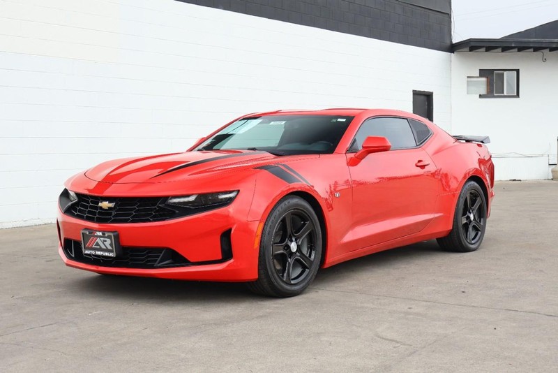 Chevrolet Camaro Vehicle Full-screen Gallery Image 12