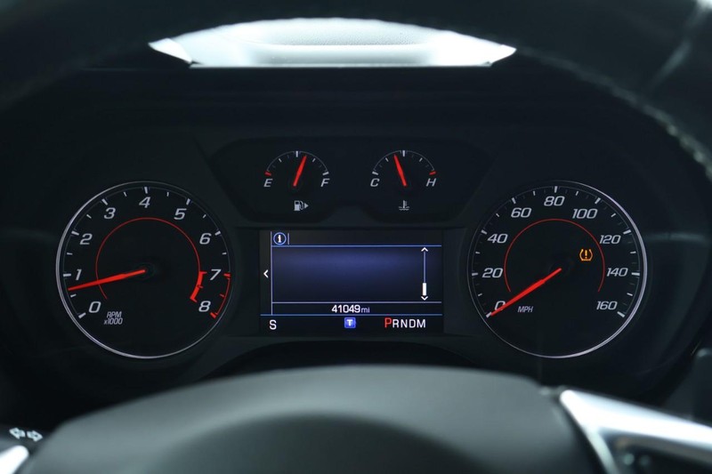 Chevrolet Camaro Vehicle Full-screen Gallery Image 28