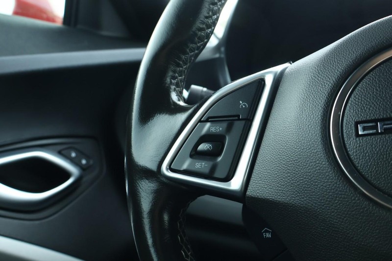 Chevrolet Camaro Vehicle Full-screen Gallery Image 29