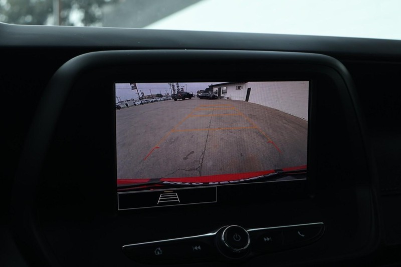 Chevrolet Camaro Vehicle Full-screen Gallery Image 33