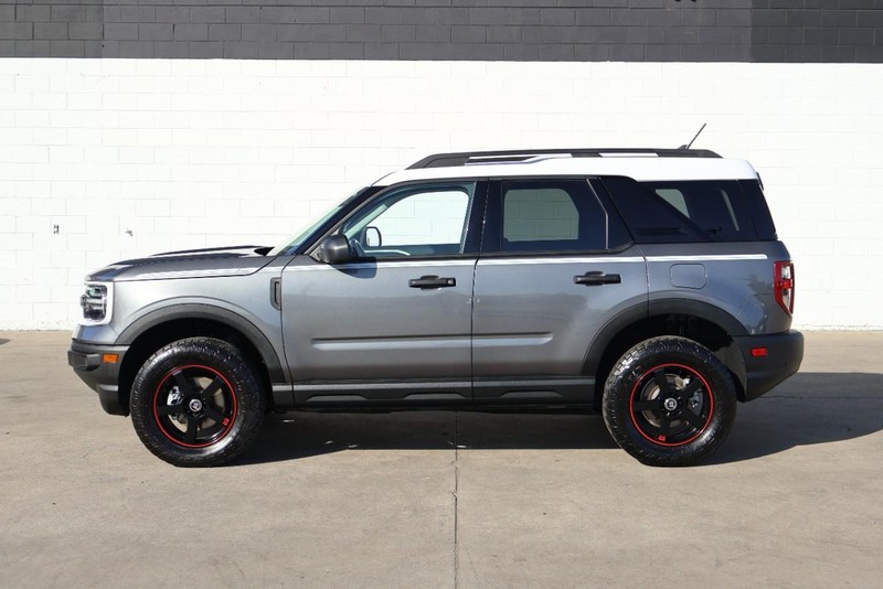 Ford Bronco Sport Vehicle Full-screen Gallery Image 10