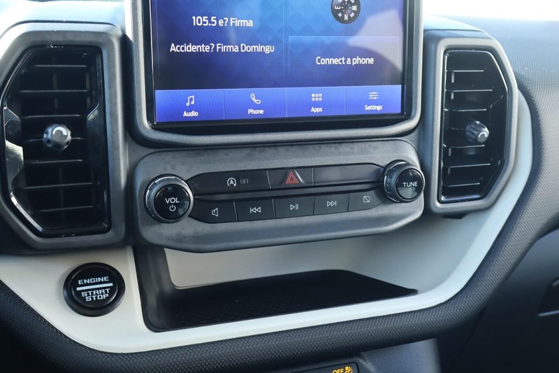 Ford Bronco Sport Vehicle Full-screen Gallery Image 31