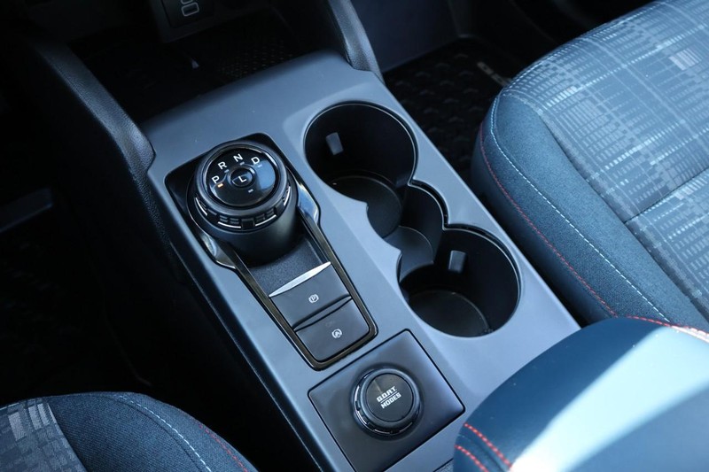 Ford Bronco Sport Vehicle Full-screen Gallery Image 34