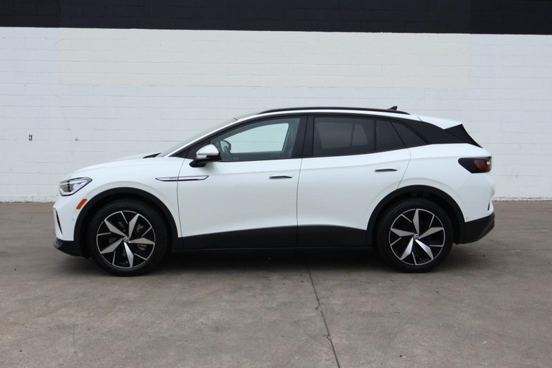 Volkswagen ID.4 Vehicle Full-screen Gallery Image 12