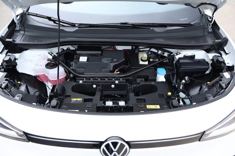 Volkswagen ID.4 Vehicle Full-screen Gallery Image 14