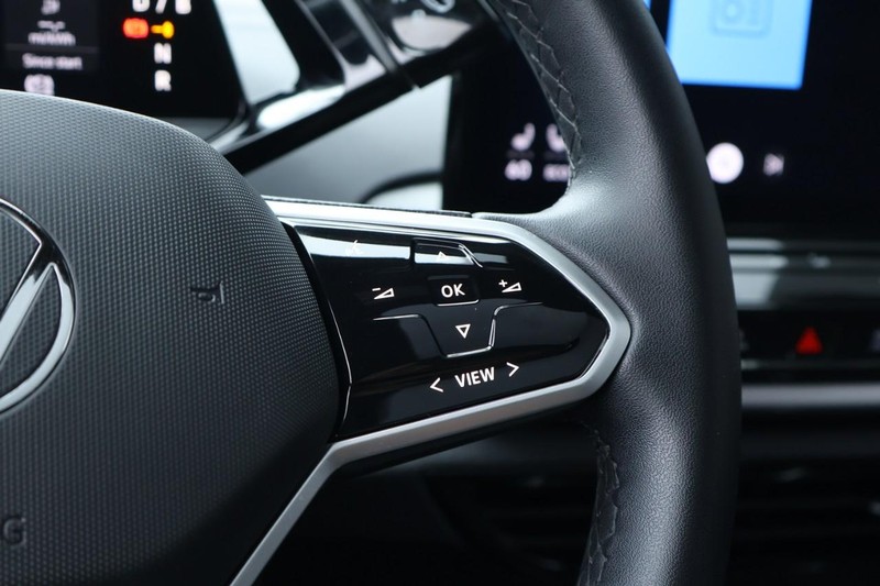 Volkswagen ID.4 Vehicle Full-screen Gallery Image 31