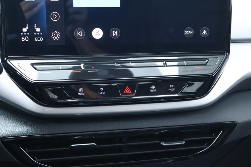 Volkswagen ID.4 Vehicle Full-screen Gallery Image 37
