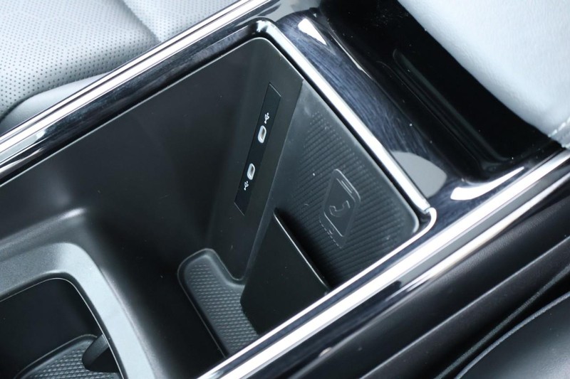 Volkswagen ID.4 Vehicle Full-screen Gallery Image 39