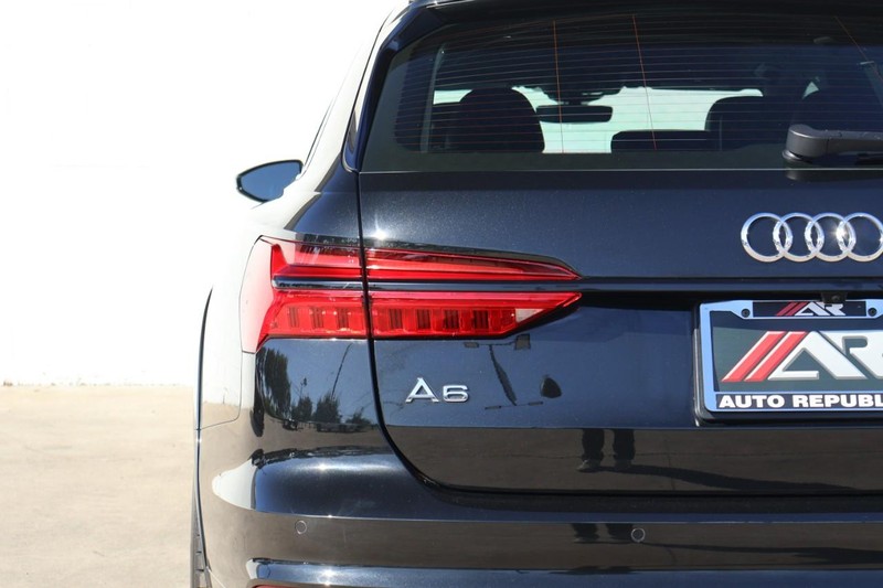 Audi A6 allroad Vehicle Full-screen Gallery Image 07